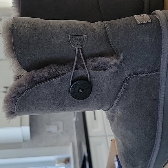 Ugg bailey button short boots - Picture 7 of 7